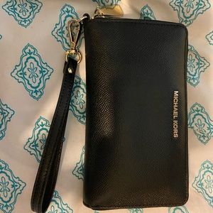 michael kors wallet